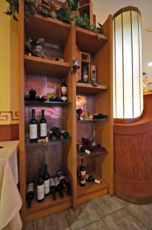 Penzion Fantasy - Restaurant Lipník nad Bečou Extérieur photo
